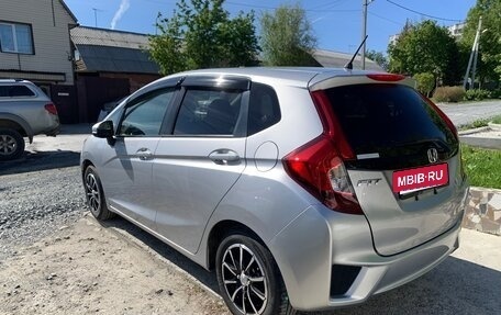Honda Fit III, 2013 год, 1 080 000 рублей, 7 фотография