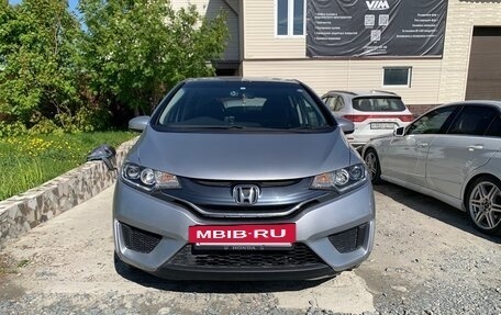 Honda Fit III, 2013 год, 1 080 000 рублей, 2 фотография