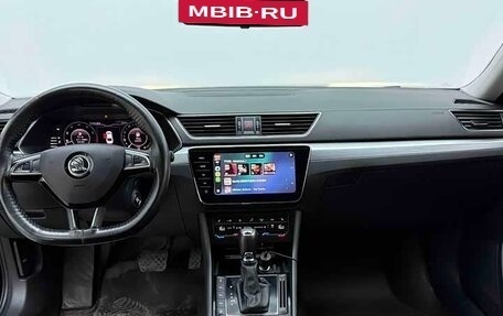Skoda Superb III рестайлинг, 2022 год, 1 956 000 рублей, 10 фотография