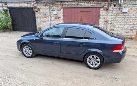 Opel Astra H, 2011 год, 785 000 рублей, 1 фотография