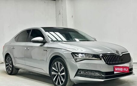 Skoda Superb III рестайлинг, 2022 год, 2 130 000 рублей, 1 фотография