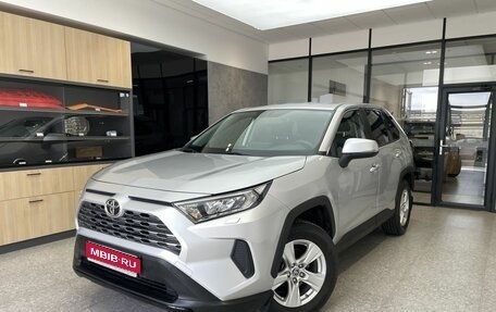 Toyota RAV4, 2020 год, 2 900 000 рублей, 1 фотография