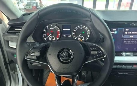 Skoda Octavia IV, 2024 год, 2 290 000 рублей, 9 фотография
