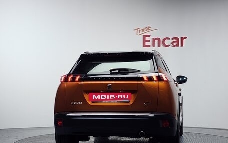 Peugeot 2008 II, 2022 год, 1 380 000 рублей, 4 фотография