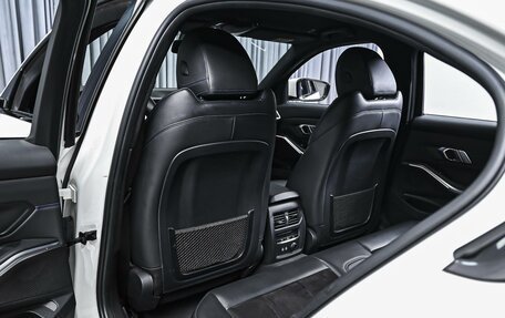 BMW 3 серия, 2019 год, 3 390 000 рублей, 14 фотография