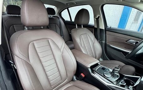 BMW 3 серия, 2021 год, 3 100 000 рублей, 12 фотография