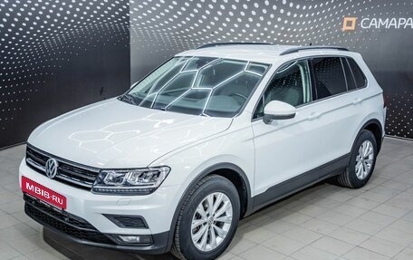 Volkswagen Tiguan II, 2020 год, 2 319 000 рублей, 2 фотография