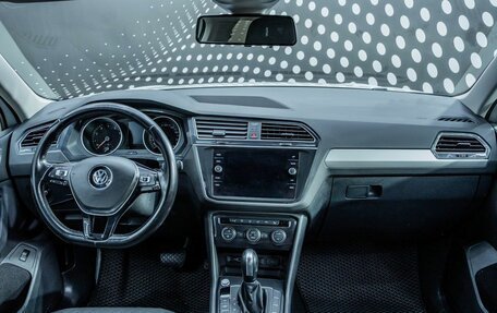 Volkswagen Tiguan II, 2020 год, 2 319 000 рублей, 16 фотография