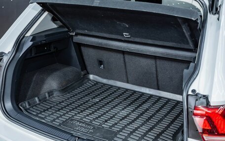 Volkswagen Tiguan II, 2020 год, 2 319 000 рублей, 13 фотография