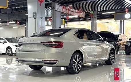 Skoda Superb III рестайлинг, 2022 год, 1 960 000 рублей, 4 фотография