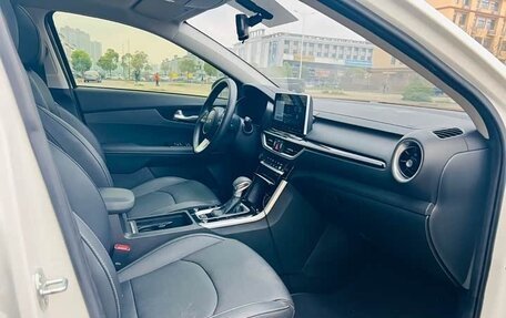 KIA K3, 2022 год, 1 282 000 рублей, 9 фотография