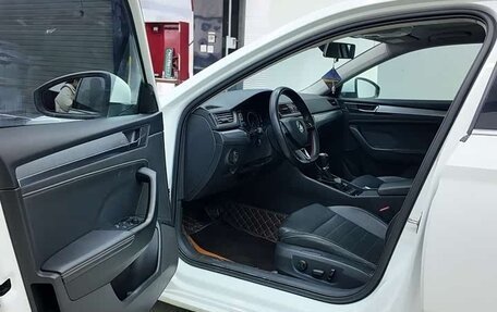 Skoda Superb III рестайлинг, 2022 год, 1 815 000 рублей, 7 фотография