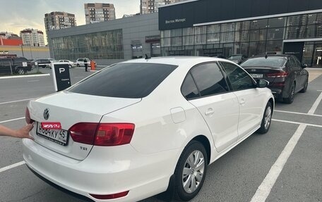 Volkswagen Jetta VI, 2014 год, 950 000 рублей, 2 фотография
