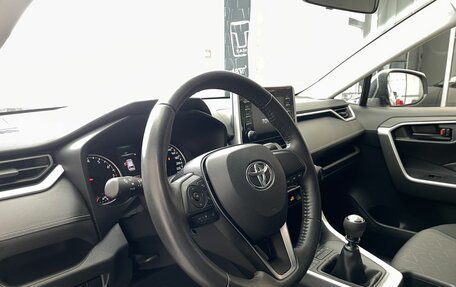 Toyota RAV4, 2020 год, 2 900 000 рублей, 7 фотография
