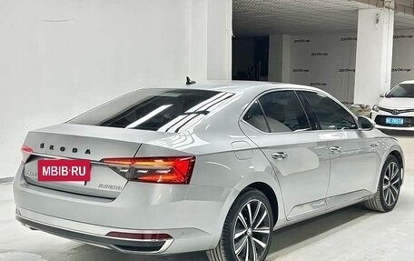 Skoda Superb III рестайлинг, 2022 год, 2 130 000 рублей, 14 фотография
