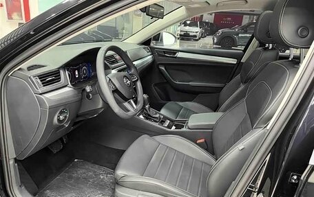 Skoda Superb, 2025 год, 2 300 000 рублей, 16 фотография