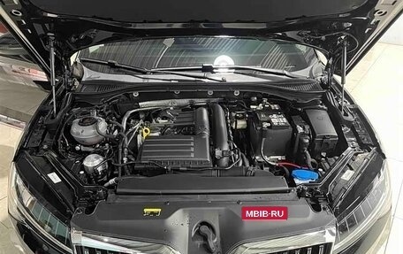 Skoda Superb, 2025 год, 2 300 000 рублей, 9 фотография