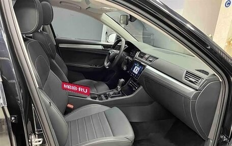 Skoda Superb, 2025 год, 2 300 000 рублей, 10 фотография