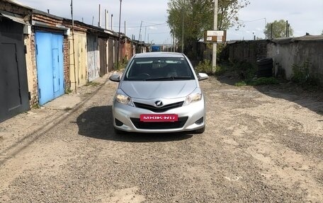 Toyota Vitz, 2012 год, 795 000 рублей, 4 фотография
