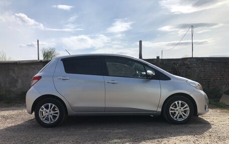 Toyota Vitz, 2012 год, 795 000 рублей, 9 фотография