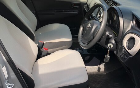 Toyota Vitz, 2012 год, 795 000 рублей, 19 фотография