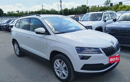 Skoda Karoq I, 2020 год, 2 395 000 рублей, 4 фотография