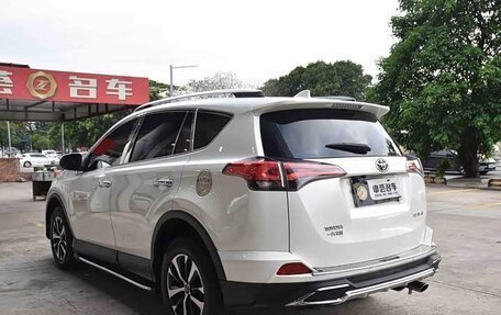 Toyota RAV4, 2019 год, 2 050 000 рублей, 7 фотография