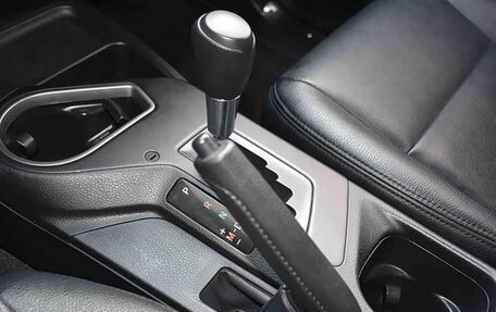Toyota RAV4, 2019 год, 2 050 000 рублей, 10 фотография