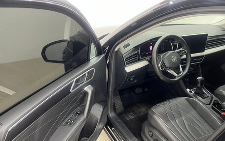 Volkswagen Tiguan II, 2023 год, 2 300 000 рублей, 4 фотография