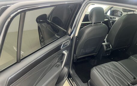 Volkswagen Tiguan II, 2023 год, 2 300 000 рублей, 8 фотография