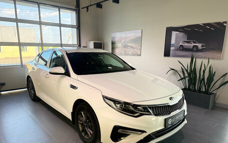 KIA Optima IV, 2019 год, 2 200 000 рублей, 3 фотография
