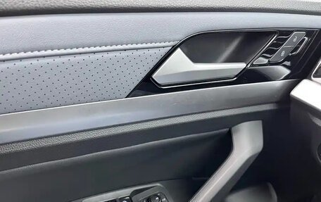 Volkswagen Lavida, 2023 год, 1 479 800 рублей, 13 фотография