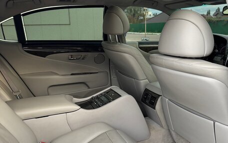 Lexus LS IV, 2007 год, 899 000 рублей, 13 фотография