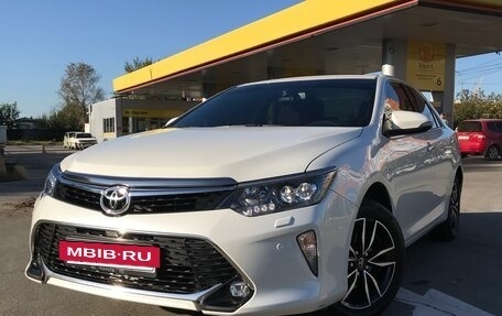 Toyota Camry, 2018 год, 2 550 000 рублей, 2 фотография
