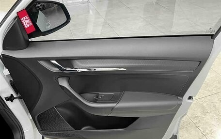 Skoda Kamiq I, 2024 год, 1 800 000 рублей, 12 фотография