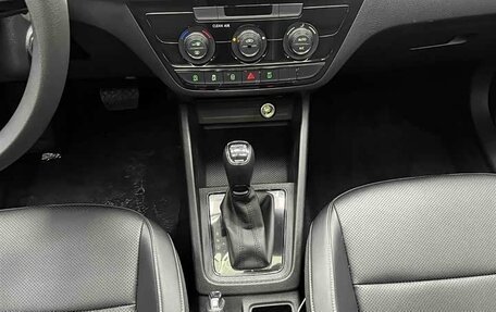 Skoda Kamiq I, 2024 год, 1 800 000 рублей, 23 фотография