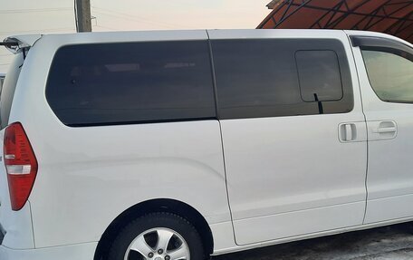 Hyundai Grand Starex Grand Starex I рестайлинг 2, 2014 год, 2 280 000 рублей, 5 фотография
