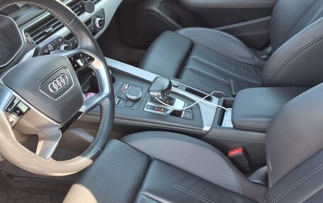 Audi A4, 2019 год, 2 150 000 рублей, 6 фотография