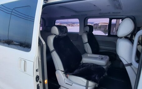 Hyundai Grand Starex Grand Starex I рестайлинг 2, 2014 год, 2 280 000 рублей, 20 фотография