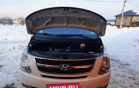 Hyundai Grand Starex Grand Starex I рестайлинг 2, 2014 год, 2 280 000 рублей, 15 фотография