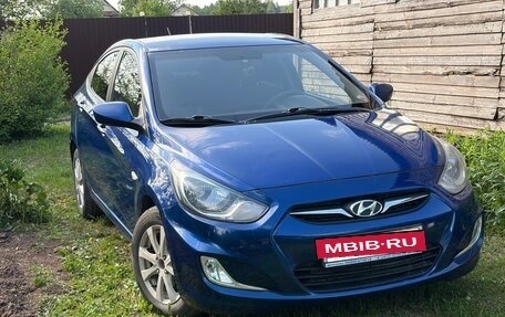 Hyundai Solaris II рестайлинг, 2012 год, 640 000 рублей, 2 фотография
