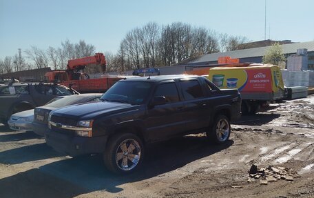 Chevrolet Avalanche I, 2004 год, 888 000 рублей, 3 фотография