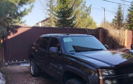 Chevrolet Avalanche I, 2004 год, 888 000 рублей, 4 фотография