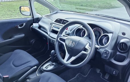 Honda Fit III, 2010 год, 857 000 рублей, 14 фотография