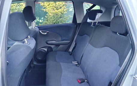 Honda Fit III, 2010 год, 857 000 рублей, 16 фотография