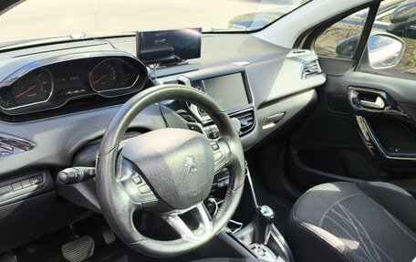 Peugeot 208 II, 2013 год, 620 000 рублей, 7 фотография