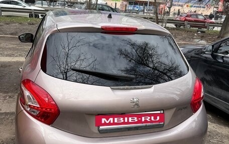 Peugeot 208 II, 2013 год, 620 000 рублей, 5 фотография
