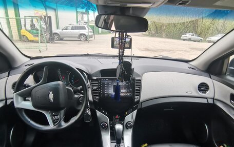 Chevrolet Cruze II, 2011 год, 750 000 рублей, 6 фотография