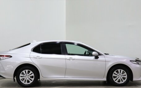 Toyota Camry, 2019 год, 2 230 000 рублей, 4 фотография