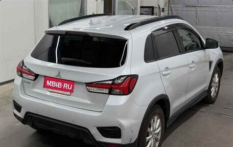 Mitsubishi RVR III рестайлинг, 2022 год, 1 750 000 рублей, 3 фотография